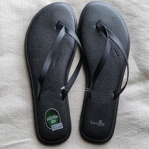 Sanuk Yoga Bliss Sandal NWOT